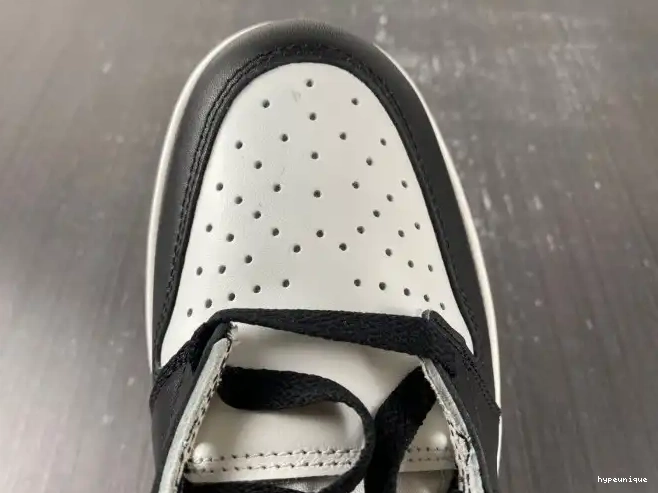 HYPE BQ4422-001 High White Retro 1 Jordan (2023) 85 Black 0425
